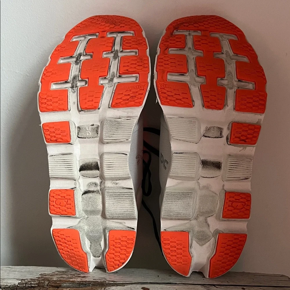 On Running Men's/Unisex White Black Orange Cloud Sneakers - Picture 6 of 14